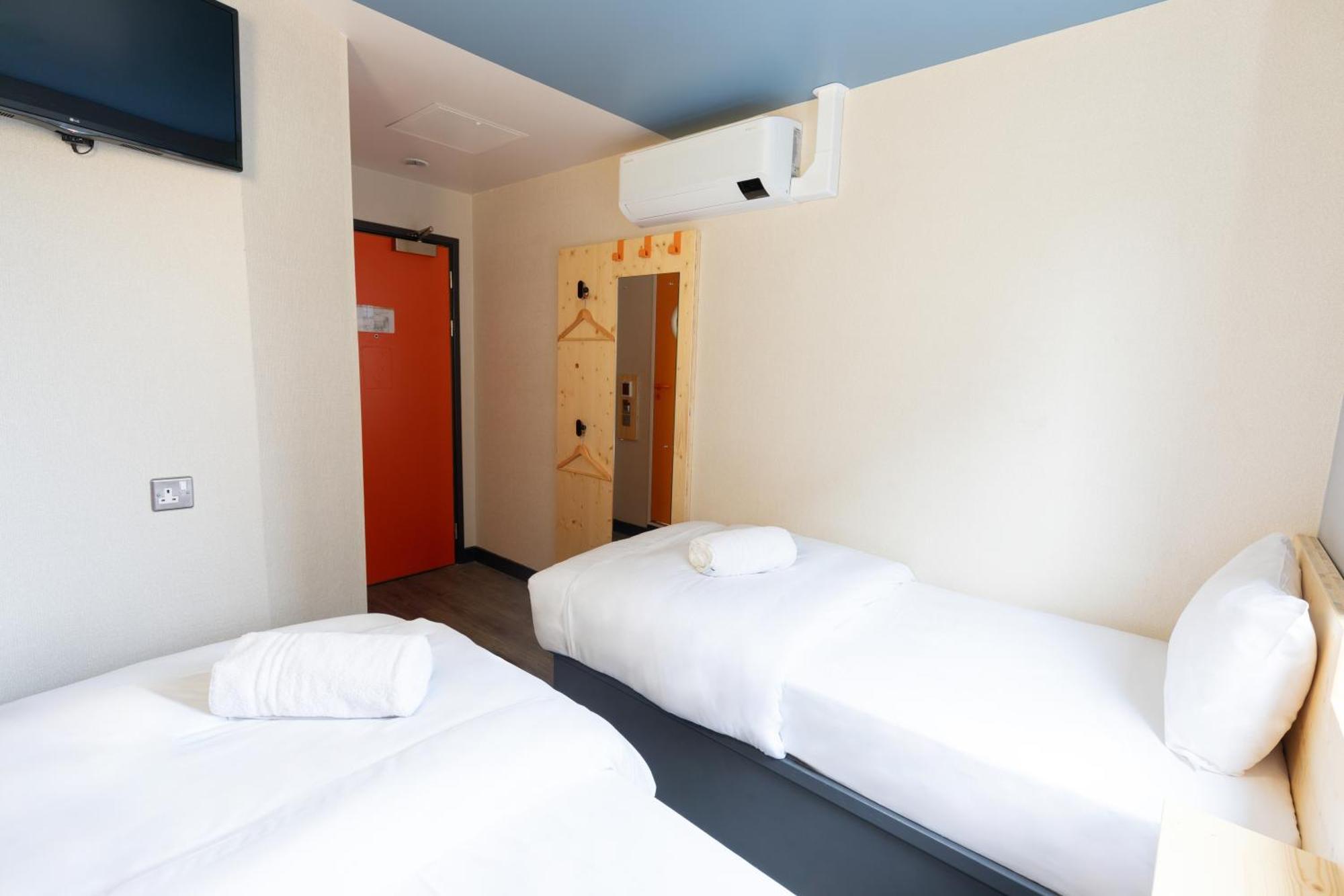Easyhotel Glasgow City Exterior foto
