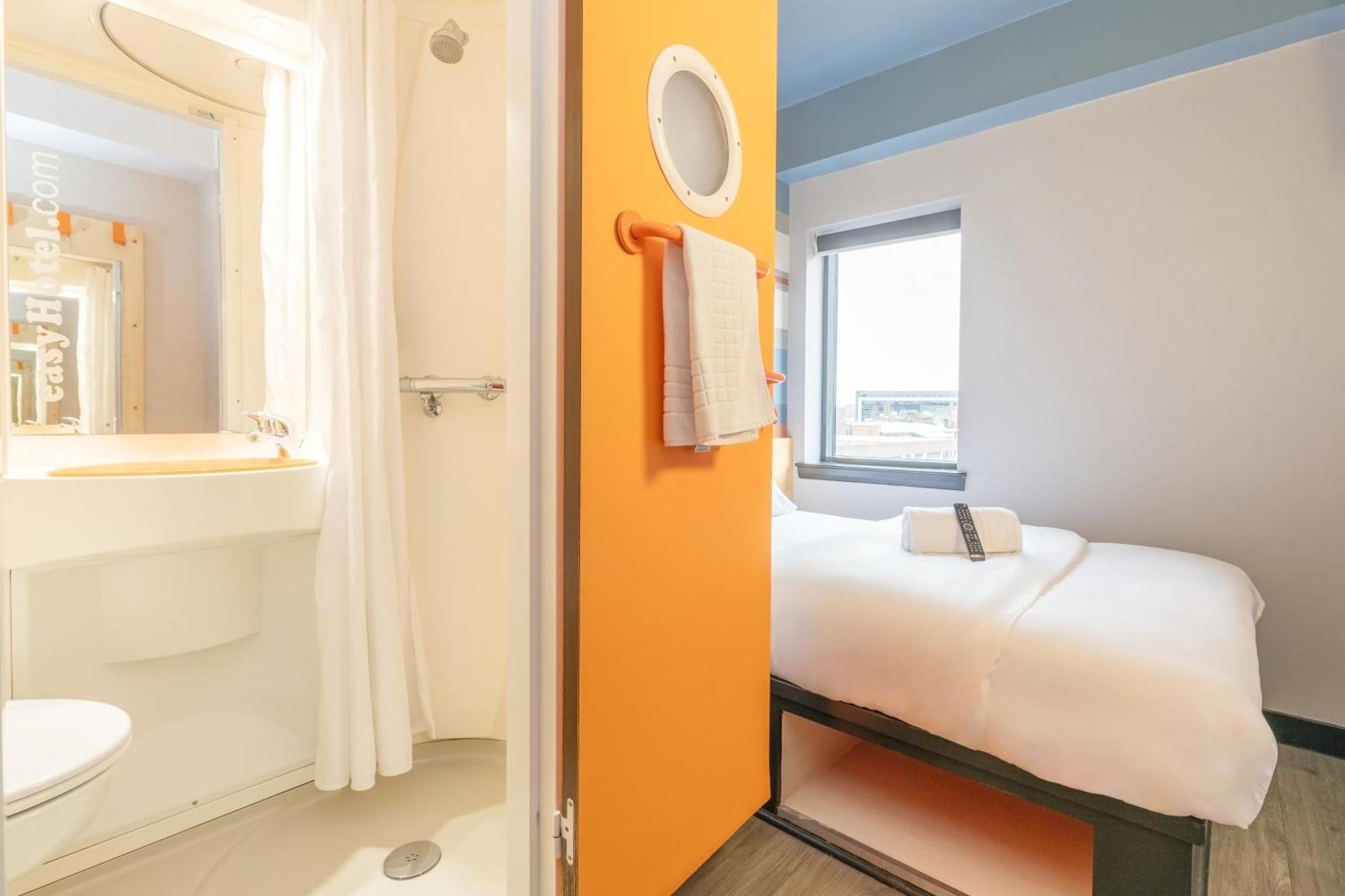 Easyhotel Glasgow City Exterior foto