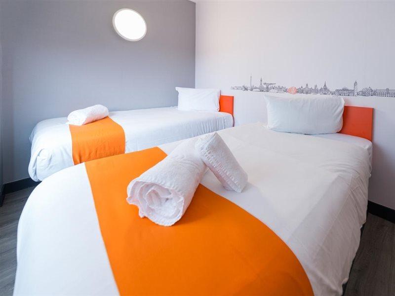 Easyhotel Glasgow City Exterior foto